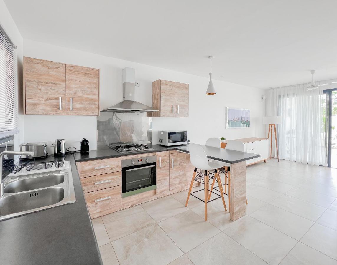 Residence Celestial - Premium 3 Bedrooms Villa With Volcanic Stone Pool Grand Baie Exterior photo