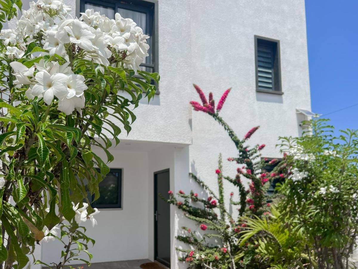 Residence Celestial - Premium 3 Bedrooms Villa With Volcanic Stone Pool Grand Baie Exterior photo