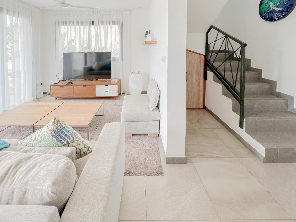 Residence Celestial - Premium 3 Bedrooms Villa With Volcanic Stone Pool Grand Baie Exterior photo